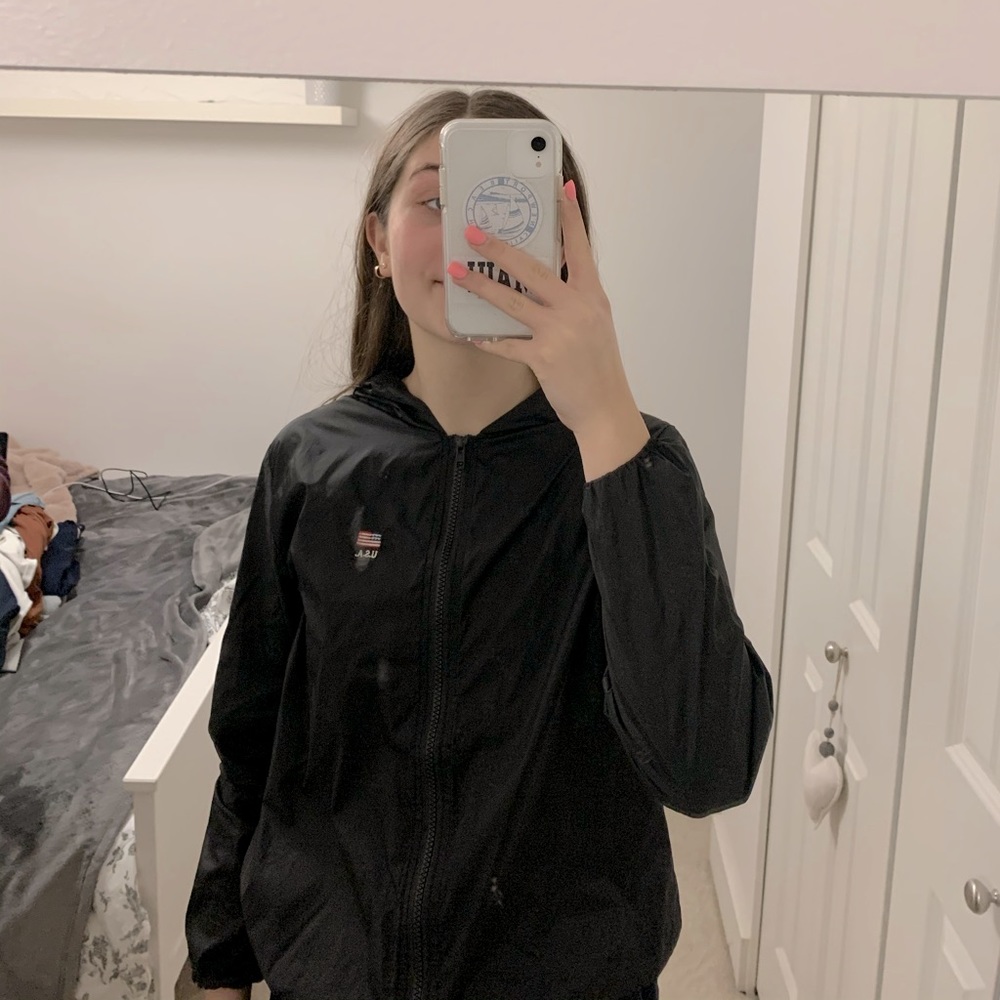 ⚡️ Brandy Melville windbreaker
